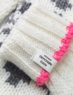 Crash Reykjavik Sika Mitten