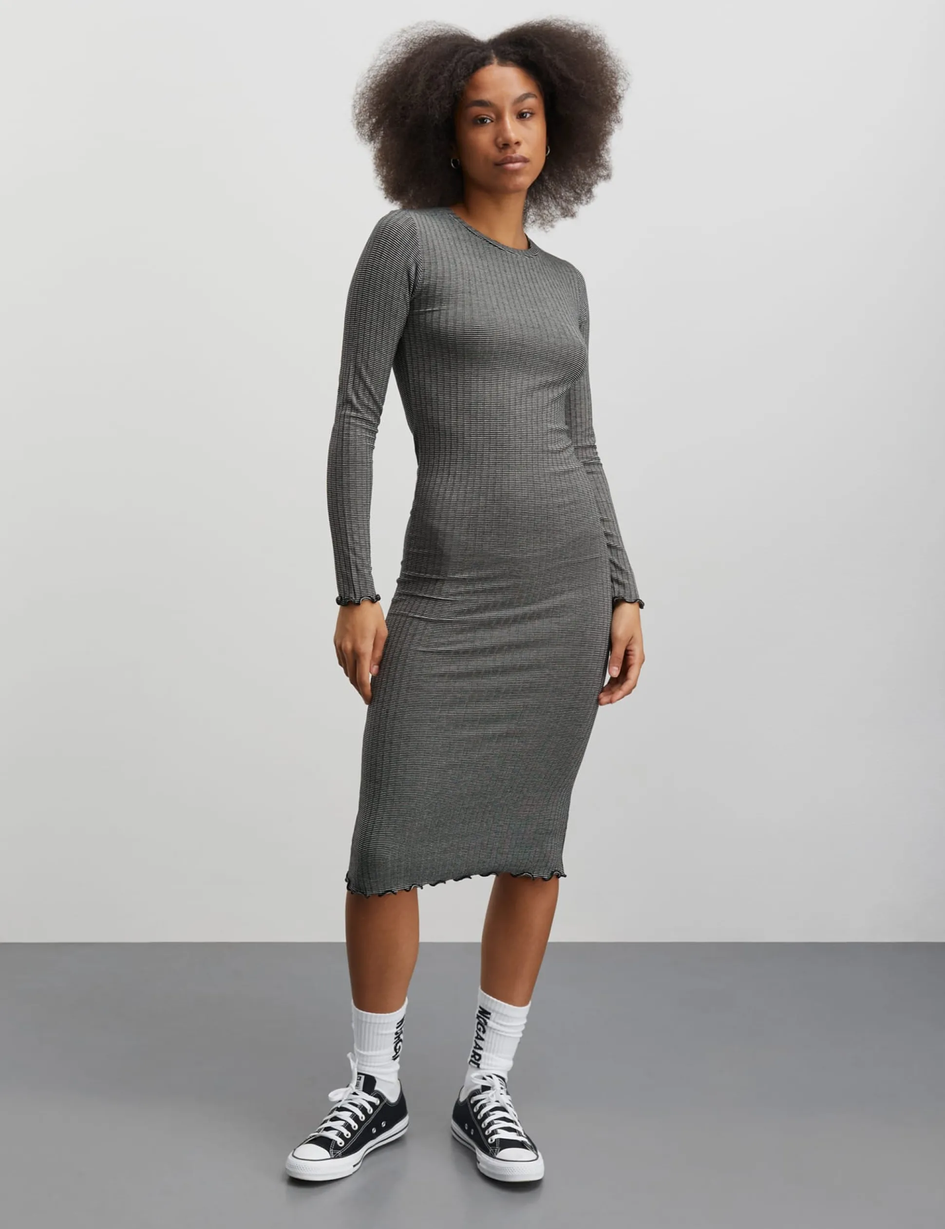 5x5 Stripe Boa Dress