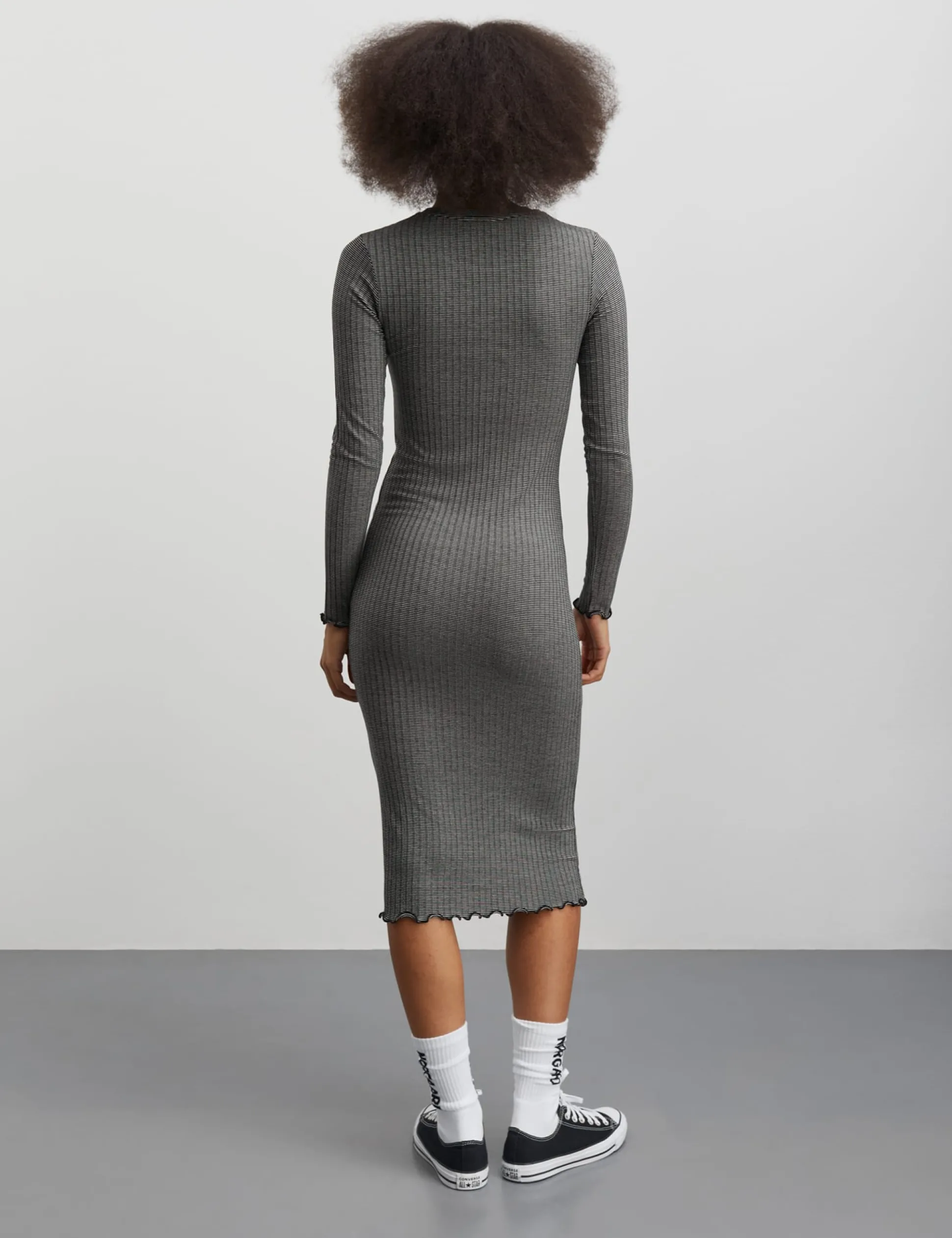 5x5 Stripe Boa Dress